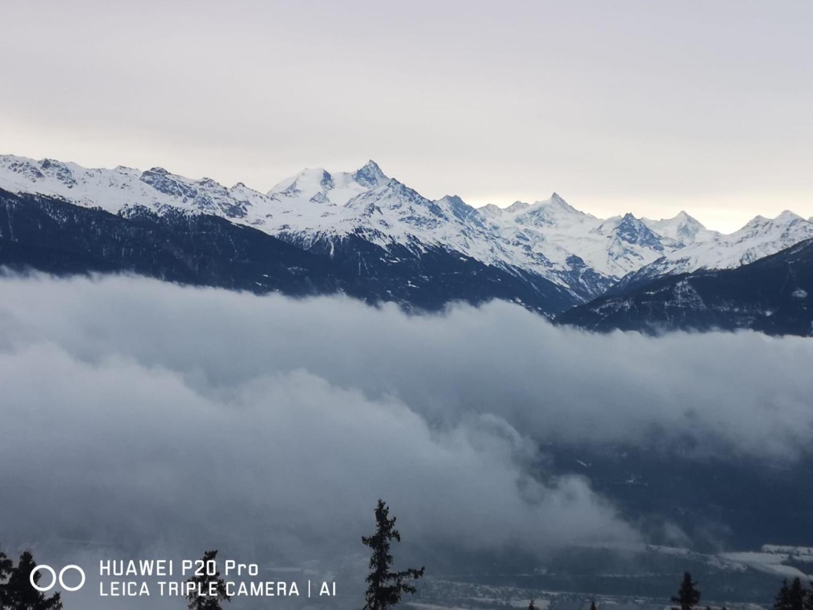 Apartment 42 Crans-Montana Bagian luar foto
